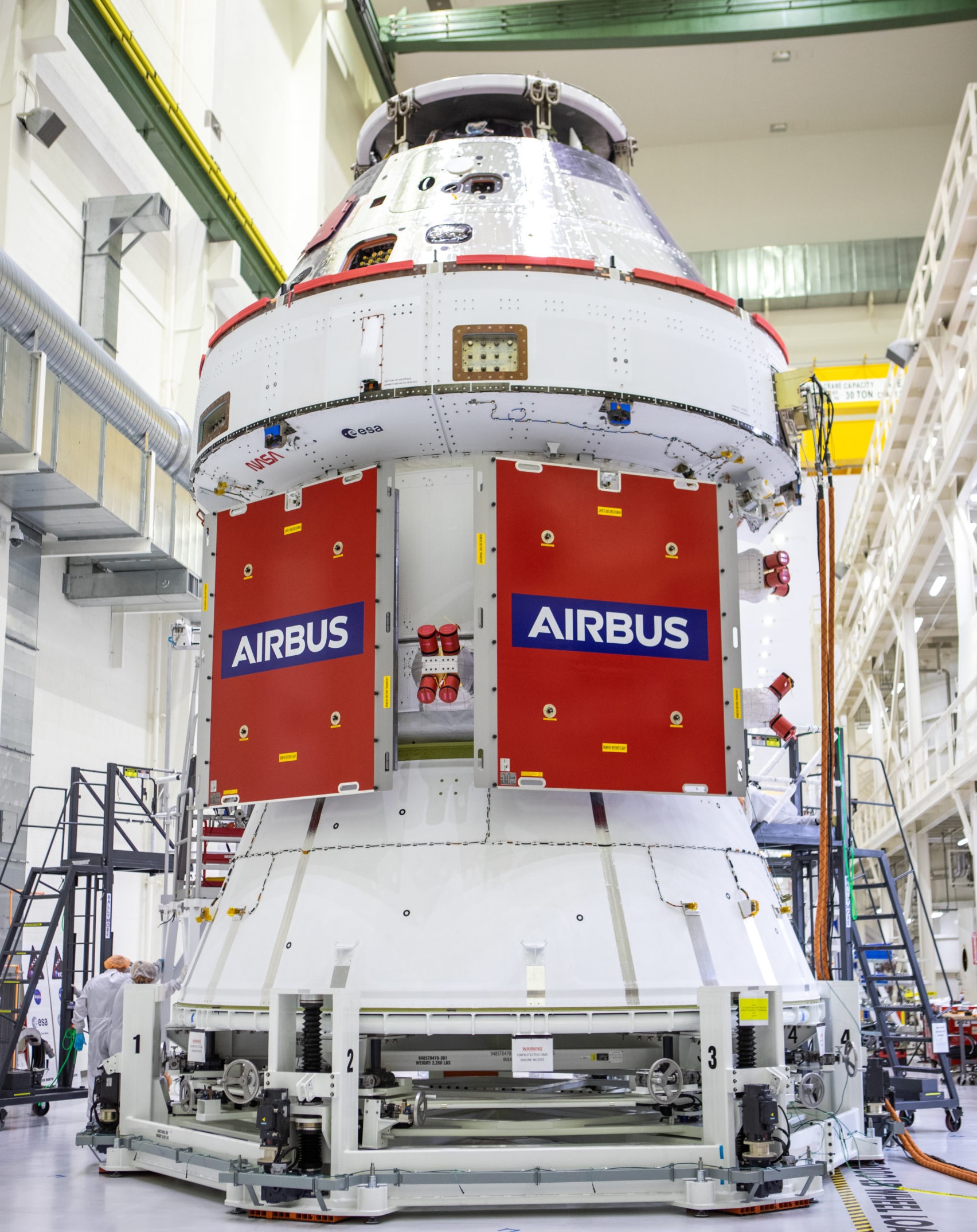 NASA阿忒弥斯登月任务启动，火箭携带 3D 打印部件发射升空